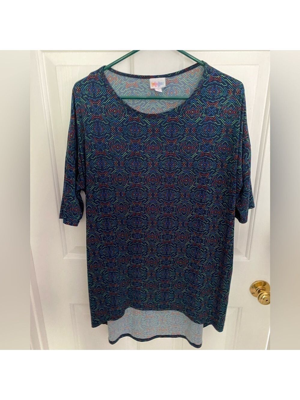 LuLaRoe Irma Tunic - M